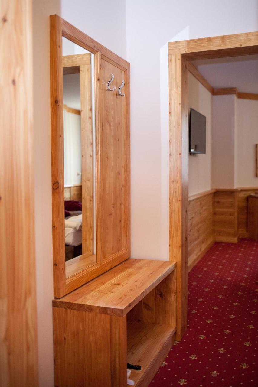 Baron Spa Hotel - Museum Jaremče Exteriér fotografie
