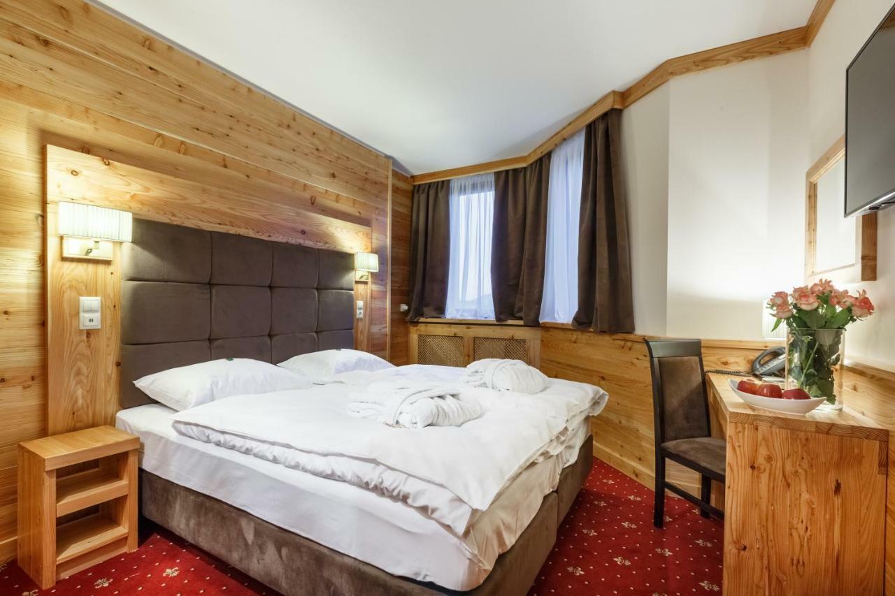 Baron Spa Hotel - Museum Jaremče Exteriér fotografie